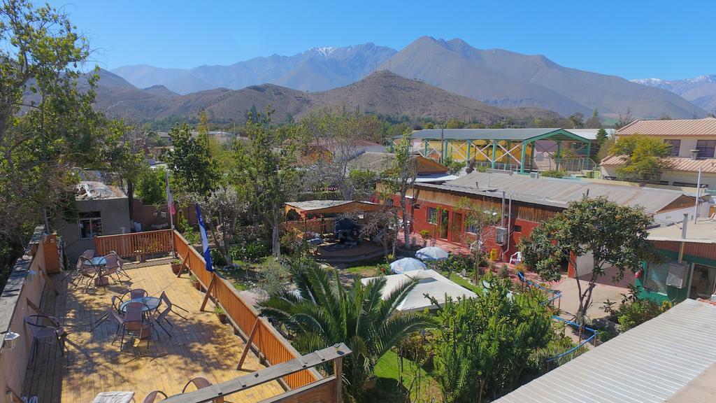 Hostal Michel Vicuña Екстериор снимка